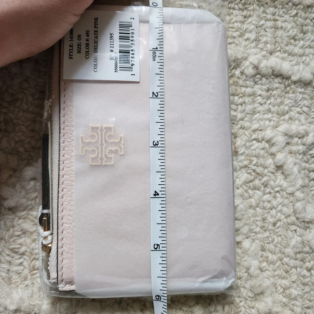 Tory Burch Light Pink Leather Wallet/ Still Wrapped From‎ The Store